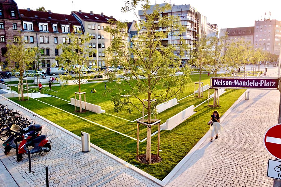 Nelson-Mandela-Platz