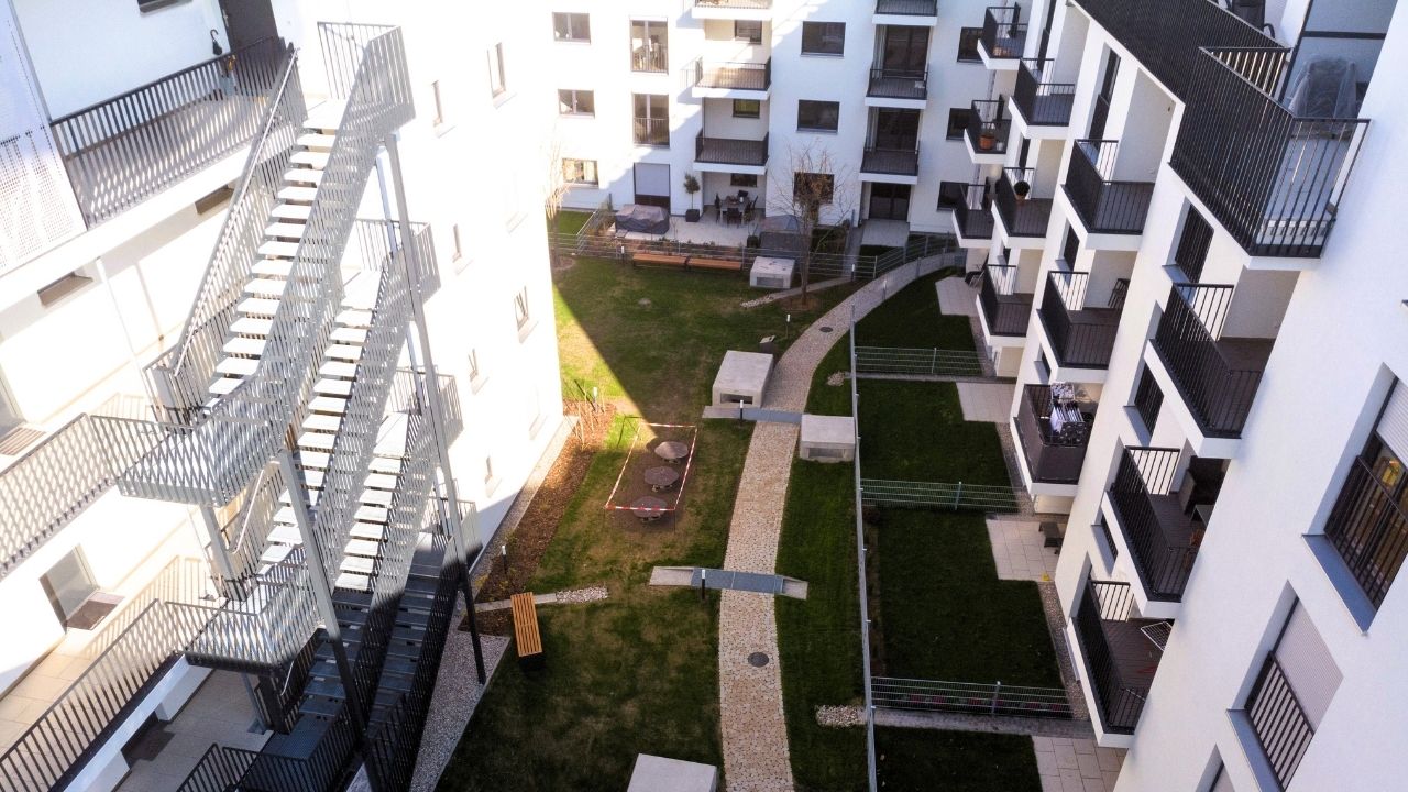 Anlegen von Au&szlig;enanlagen f&uuml;r Immobilien und Wohnanlagen